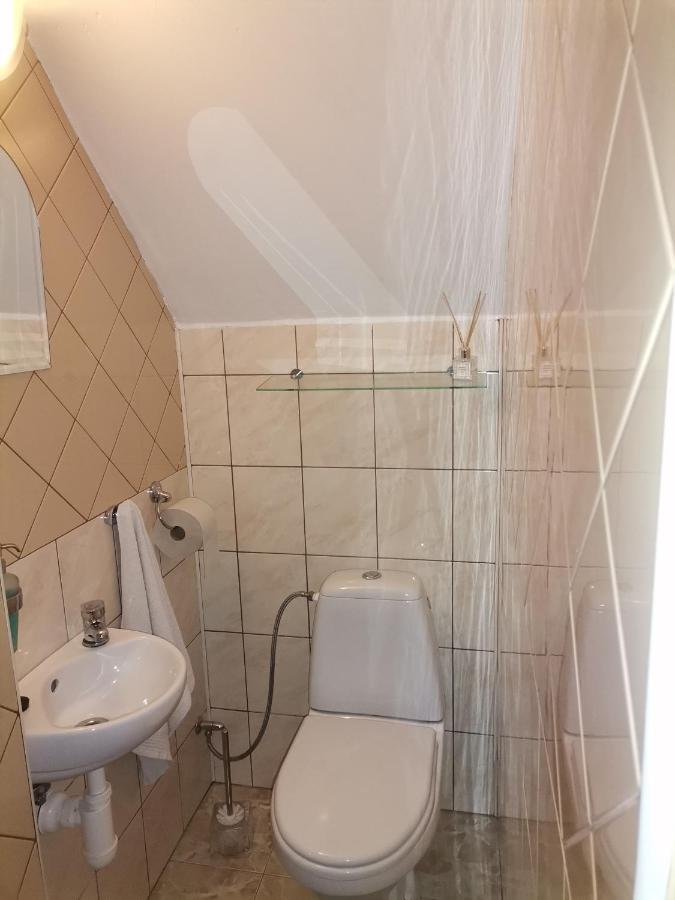 Apartman Ustie เตรสต์เยนา ภายนอก รูปภาพ