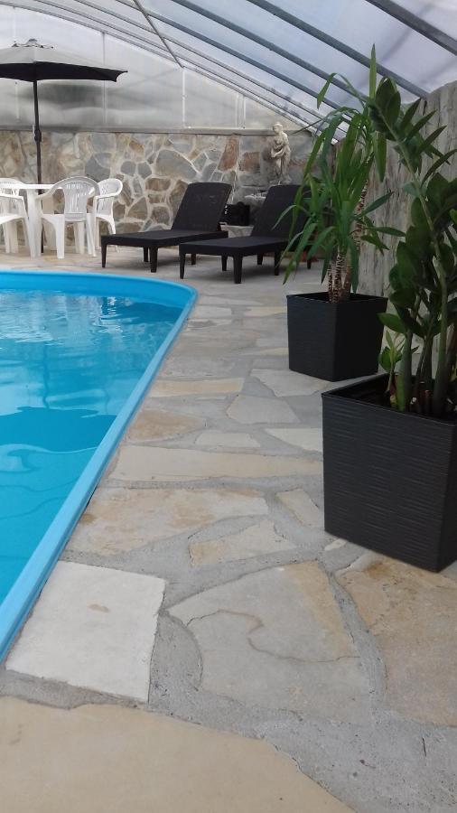 Apartman Ustie เตรสต์เยนา ภายนอก รูปภาพ