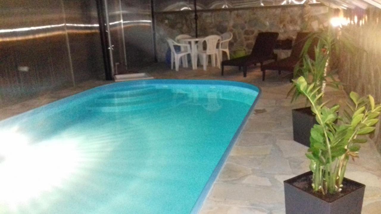 Apartman Ustie เตรสต์เยนา ภายนอก รูปภาพ